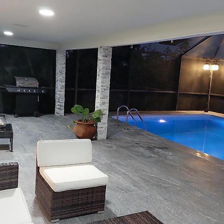Cape Coral Mini Palace Екстер'єр фото