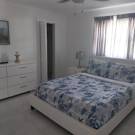 Cape Coral Mini Palace Екстер'єр фото