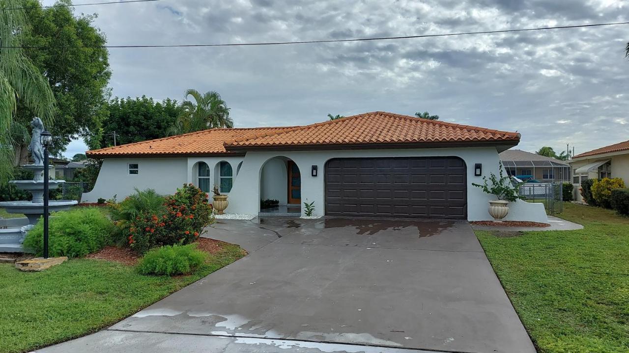 Cape Coral Mini Palace Екстер'єр фото