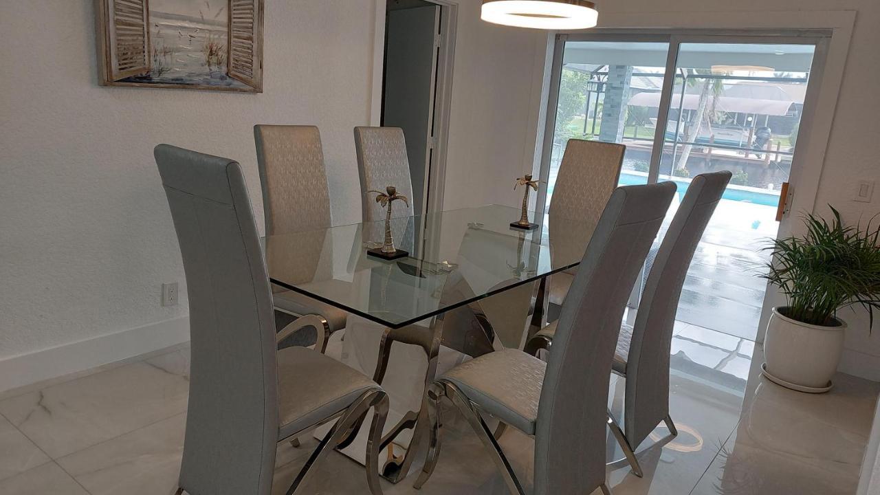 Cape Coral Mini Palace Екстер'єр фото