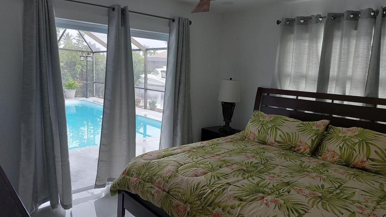 Cape Coral Mini Palace Екстер'єр фото